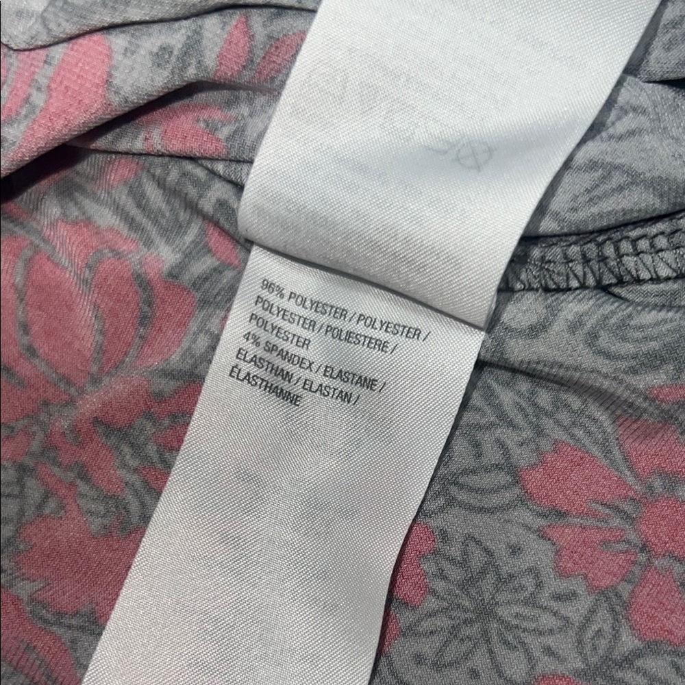 Susan Graver Floral Gray and Red Women's Top - Picture 5 of 5